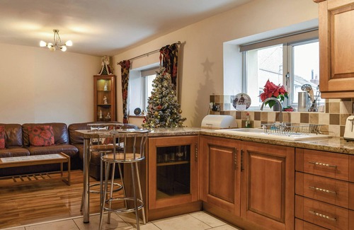 Trecynon Cabaña | 2 bedroom accommodation in Trecynon, near Aberdare