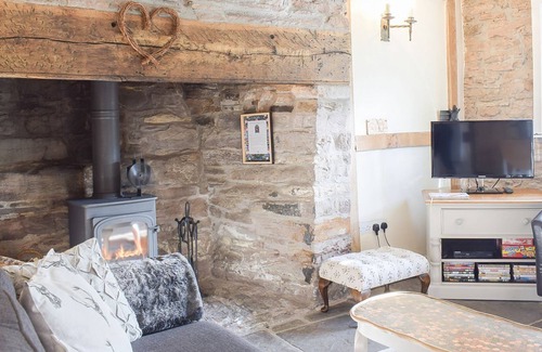 Eardisley Cabaña | 2 bedroom accommodation in Eardisley, near Kington