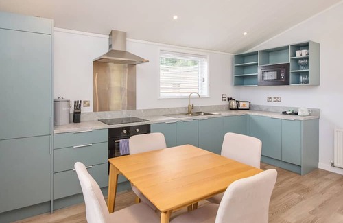 Llanasa Chalet De Esquí | 2 bedroom accommodation in Talacre, Holywell