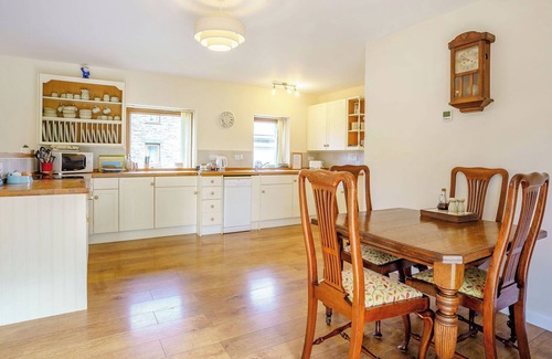 Lampeter Cabaña | 2 bedroom accommodation in Lampeter