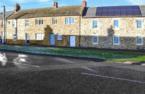 Belford Cabaña | Discover tranquillity in this charming two-bedroom cottage in pretty Belford.