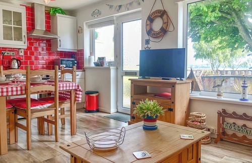 Brixham Cabaña | 2 bedroom accommodation in Brixham