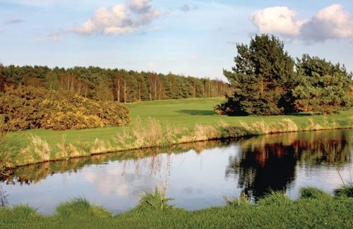 Hopton Cabina | 2 bedroom accommodation in Fritton