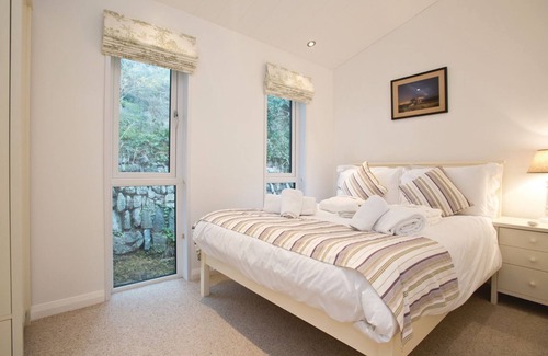 Mullion Cabina | 2 bedroom accommodation in Mullion Cove, Helston
