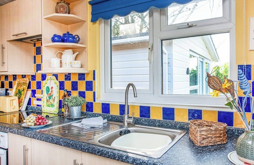 Treator Cabaña | A charming and characterful holiday home set within a well-regarded holiday park.