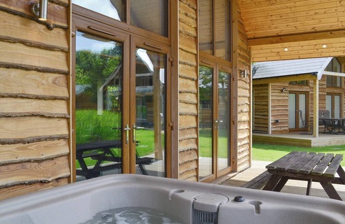 Aubourn Cabaña | Alojamiento de 2 habitaciones en Thorpe on the Hill, near Lincoln