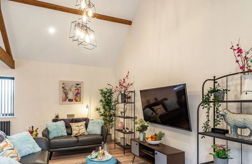 Brigg Cabaña | 2 bedroom accommodation in Elsham, near Brigg