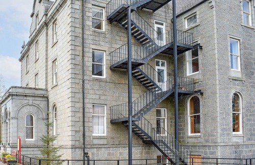 Alford Cabaña | 2 bedroom accommodation in Huntly