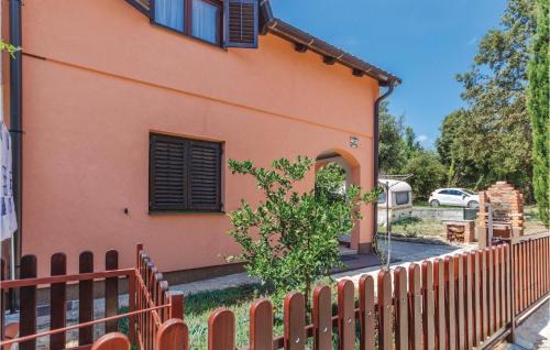 Pavicini Apartamento | 2 Bedroom Amazing Apartment In Pavicini