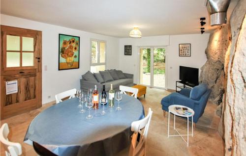 Apt Casa | 2 Bedroom Amazing Home In Apt