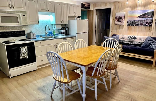 Southwest Harbor Apartamento | 2-bedroom Apartment in Downtown Southwest Harbor [Seawall]