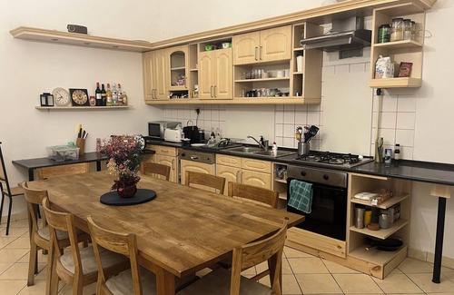 Ujpest Apartamento | 2-bedroom apartment in best part of central Budapest
