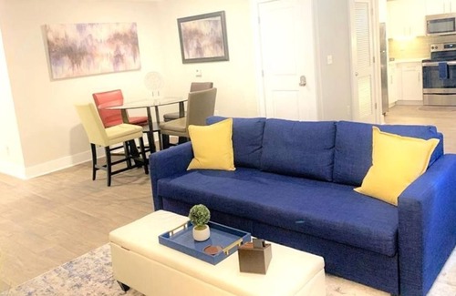 Lindbergh Apartamento | 2 Bedroom Apartment L-553991 by Houzlet