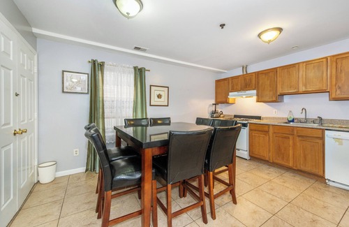 Ironbound District Apartamento | 2-Bedroom Apartment Near EWR & NYC – Free Parking, Family-Friendly