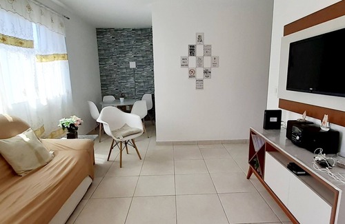 Jardim Flamboyant Apartamento | 2-bedroom apartment (one en-suite), near Praia do Forte, elevator and Wi-Fi