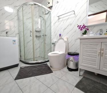 Port Moresby Apartamento | 2-Bedroom Apartment with Balcony Upstairs