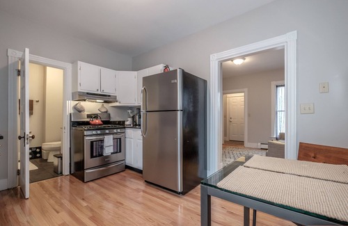 West End Apartamento | Apartamento de 2 habitaciones en el histórico vecindario West End de Portland