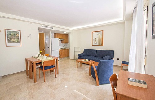 Trinitat Apartamento | 2 Bedroom apartment with balcony. VIV 22