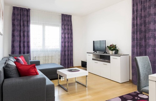 Zagreb Apartamento | 2 bedroom Apt. in the Business Zone- FREE PARKING