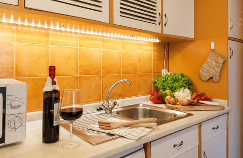 Sao Jose Apartamento | 2 BEDROOM APT WITH PATIO NEXT TO LIBERDADE AVENUE