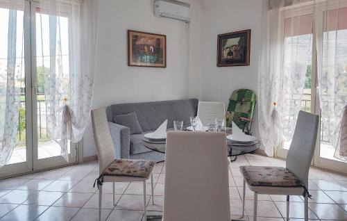 Capaci Apartamento | 2 Bedroom Awesome Apartment In Capaci