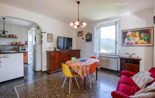Uscio Apartamento | 2 Bedroom Awesome Apartment In Terrile