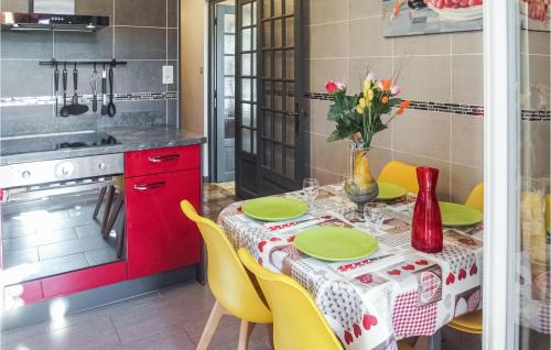 Pierre-Chatel Casa | 2 Bedroom Awesome Home In Pierre-Châtel