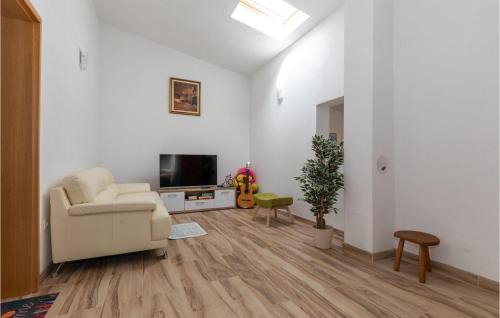 Peracko Blato Casa | 2 Bedroom Awesome Home In Peracko Blato