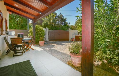 Molini Casa | 2 Bedroom Awesome Home In Albitreccia