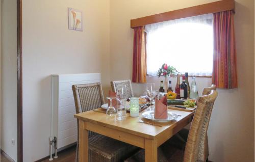 Ferienhausgebiet Hillenseifen Casa | 2 Bedroom Awesome Home In Gerolstein