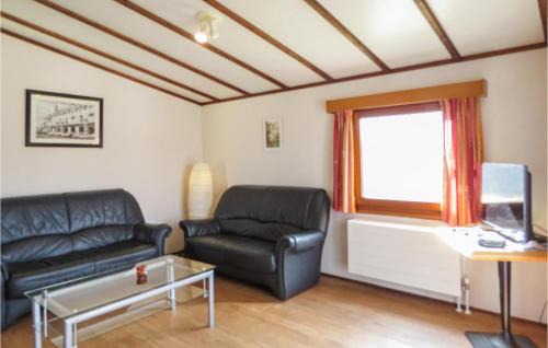 Ferienhausgebiet Hillenseifen Casa | 2 Bedroom Awesome Home In Gerolstein