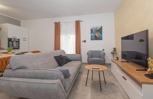 Donje Polje Casa | Impresionante casa de 2 dormitorios en.