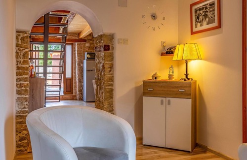 Kavran Casa | Hermosa casa en Kavran con WiFi