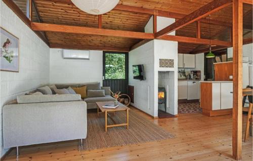 Hoensinge Casa | 2 Bedroom Awesome Home In Vig