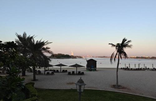 Palm Jumeirah Apartamento | 2 Bedroom beach front apartment
