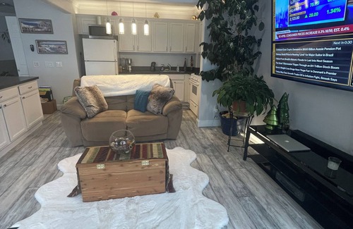 Queens Casa | 2 Bedroom Beach Paradise