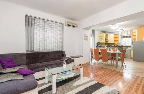 Sarsoni Casa | Hermosa casa de 2 dormitorios en Rijeka