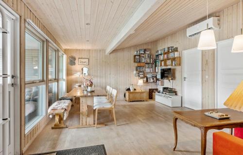 Hou Casa | 2 Bedroom Beautiful Home In Hals