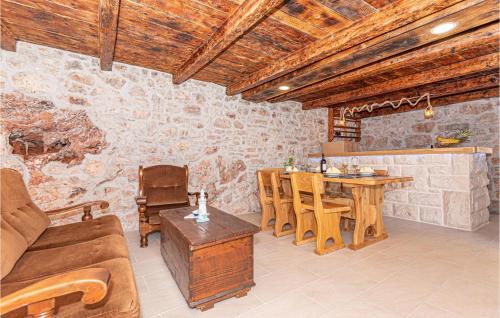 Rogoznica Casa | 2 Bedroom Beautiful Home In Milinkovica
