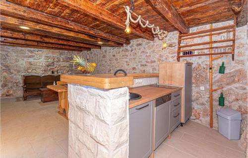 Rogoznica Casa | 2 Bedroom Beautiful Home In Milinkovica