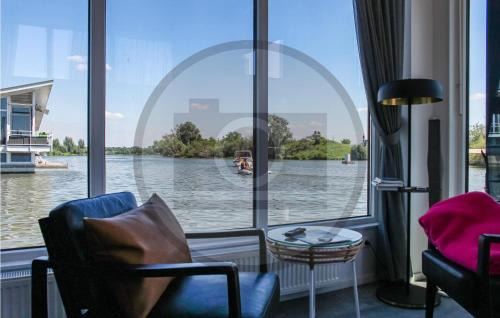 Ohe en Laak Alquiler De Eote | 2 Bedroom Beautiful Ship In Ohé & Laak