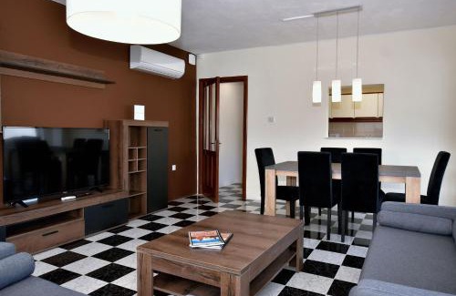 Msida Apartamento | 2 Bedroom, Bright & Central Top Floor Apartment - 5