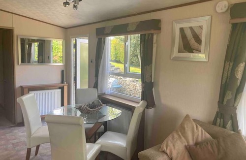 Rhyd-y-clafdy Apartamento | 2 bedroom chalet in Chwilog on the Llyn Peninsula