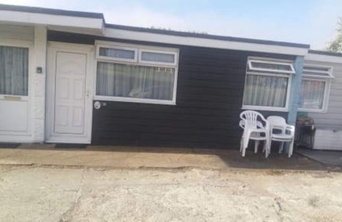 Sandown Apartamento | 2 Bedroom Chalet Near the Beach