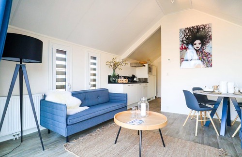 Nijkerk Casa | 2-bedroom chalet with terrace