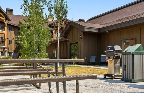 West Yellowstone Condominio | 2-bedroom condo in terrific West Yellowstone with fitness room, AC