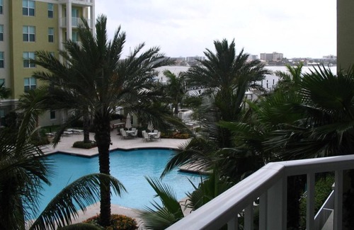 East Ocean Ave Condominio | 2 Bedroom Condo 321250 by Houzlet