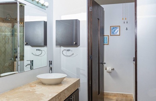 Libertad Apartamento | 2-Bedroom Condo with Ocean Views