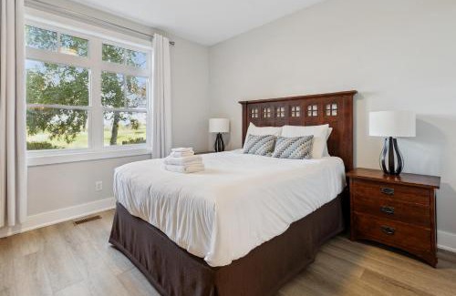 The Blue Mountains Chalet De Esquí | 2 Bedroom Condo only steps to the Village!