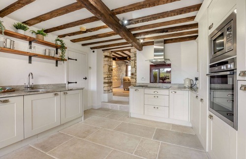 Winchcombe Cabaña | 2 bedroom Cotswold Holiday Home - Abbots Cottage